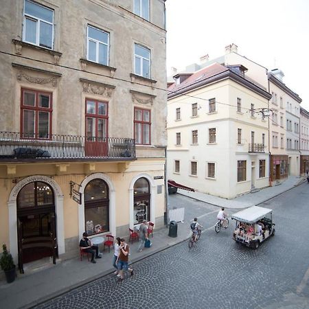 Апартаменти На Вірменській3 З 2Спальні Та Кухня Lviv Exterior foto